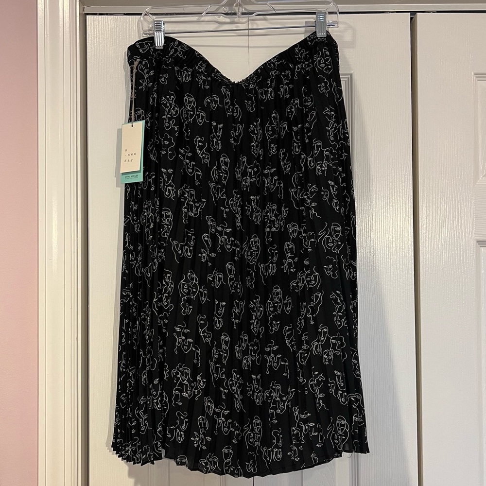 A New Day Printed Pleated Skirt